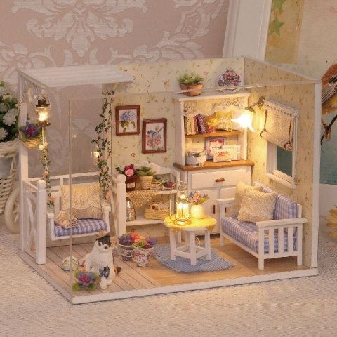 Domek dla lalek drewniany retro do złożenia DIY,  lampki LED 13cm, wiek 8+
